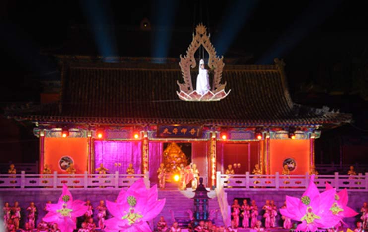 2009世界首部360度全方位山水实景演出《神游华夏》